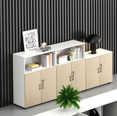 Moderno personale semplice schermo ufficio scrivania e sedia combinazione 3 persone Cubicolo modulare in legno ufficio scrivania
