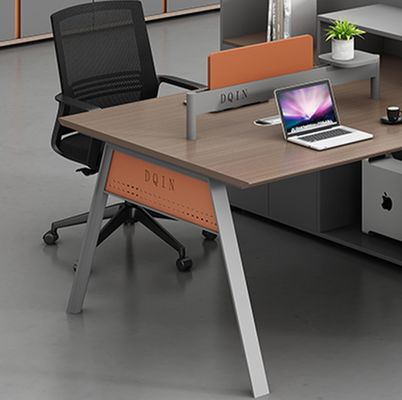 Mobili da ufficio moderni Multi Persone Scrivania Stazione di lavoro Particole di ufficio Stazione di lavoro da tavolo