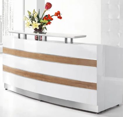 Vendita calda Dimensioni personalizzate Semplice Grande Design Hotel Reception White Reception Table Contafoglio Salone di bellezza Moderno