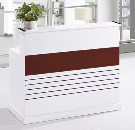 Negozio al dettaglio Disegno del bancone di cassa Negozio di abbigliamento moderno Disegno del bancone di cassa